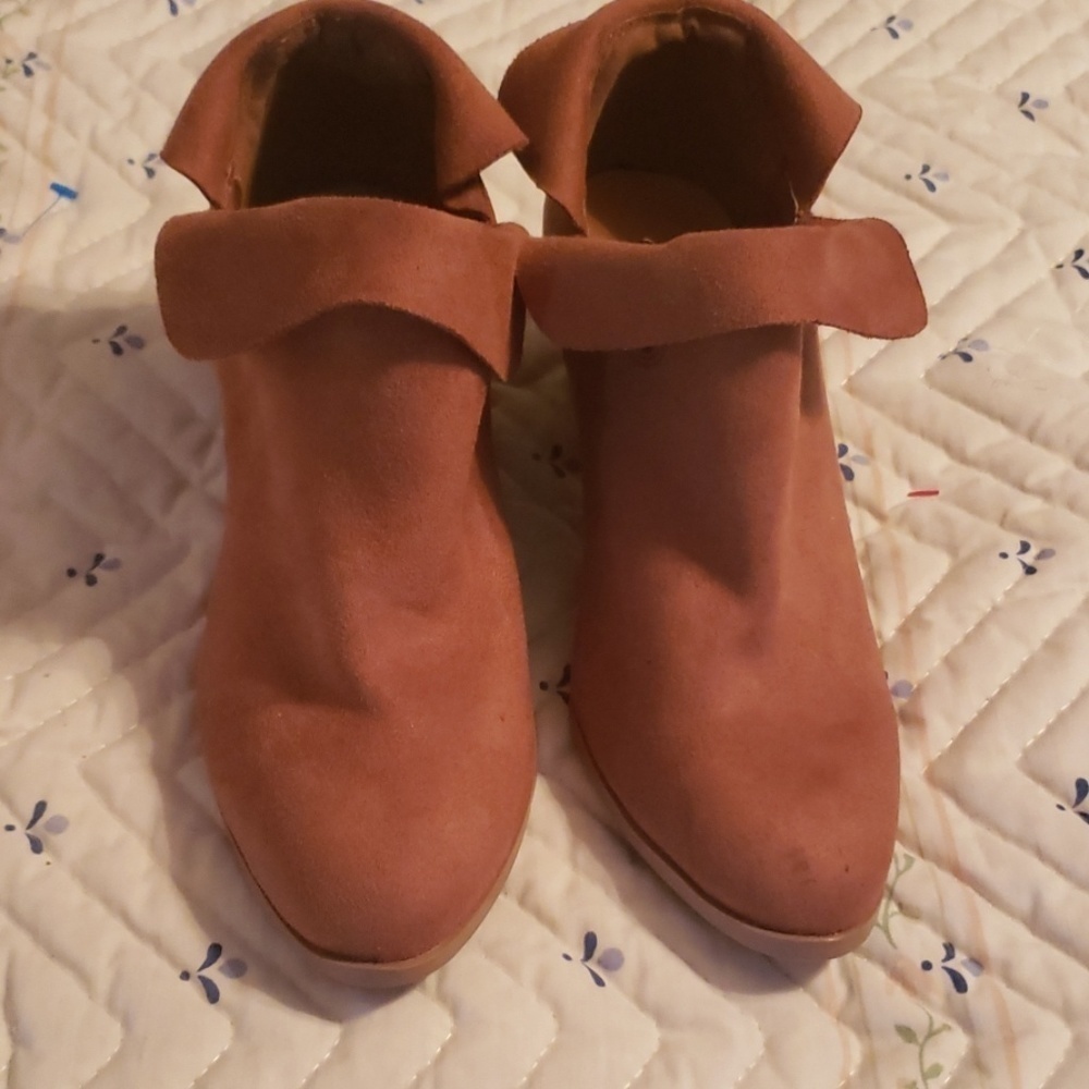 Qupid ankle boots